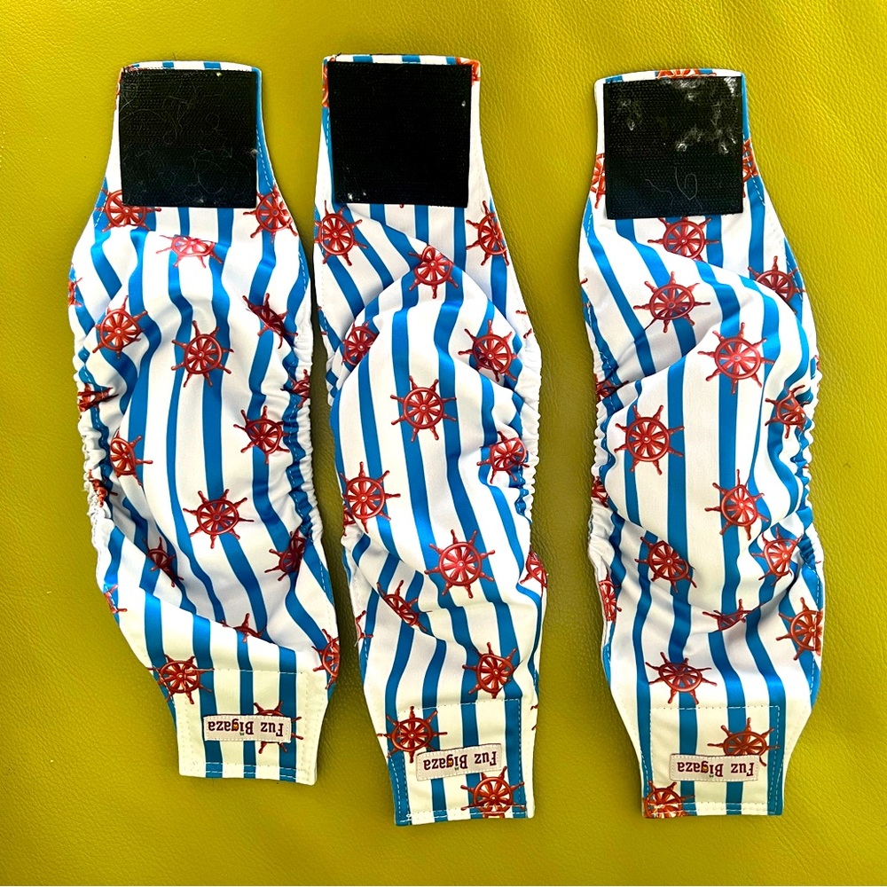 LIKE NEW, Male Dog/Puppy Washable Diapers/Belly Wraps, Size XS, Quantity 3